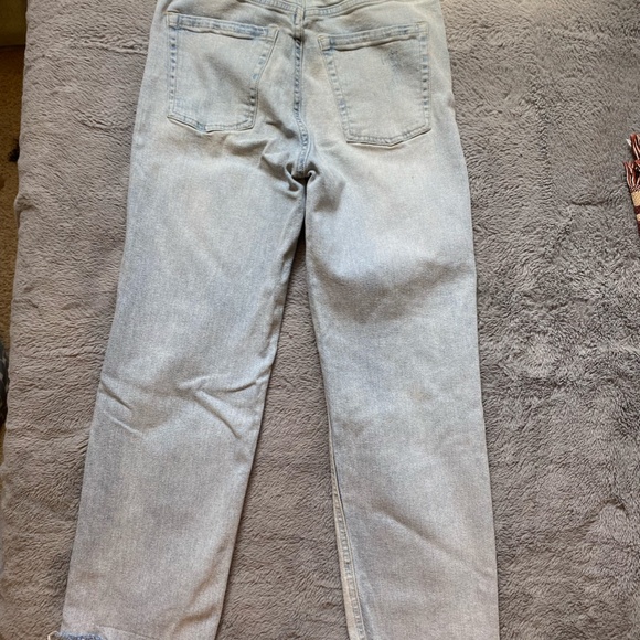 Ripped Mom Jeans - Picture 2 of 3